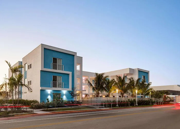Motels in Parkland