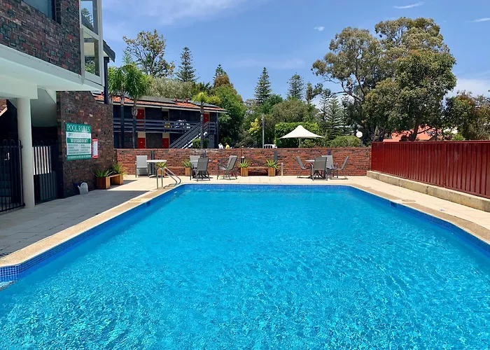 Motels in Perth