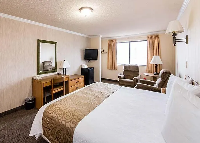 Motels in Layton