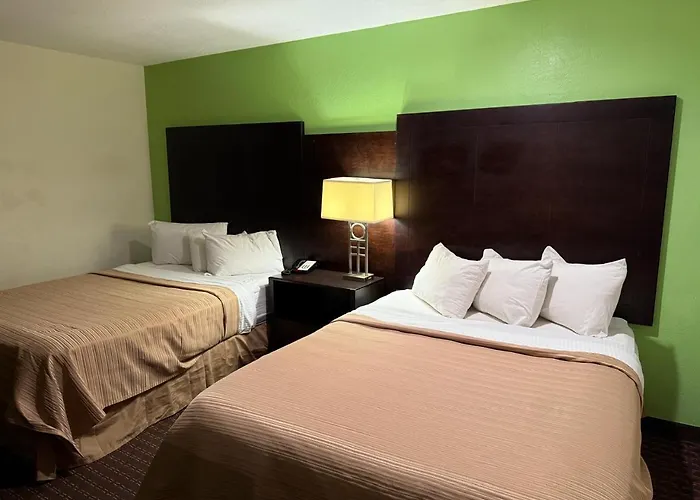 Motels in Hollister