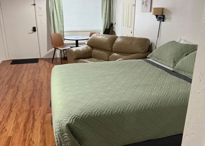 Motels in Council