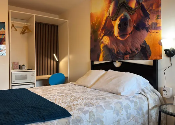 Motels in Elgin