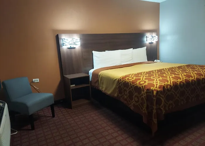 Motels in Kiowa