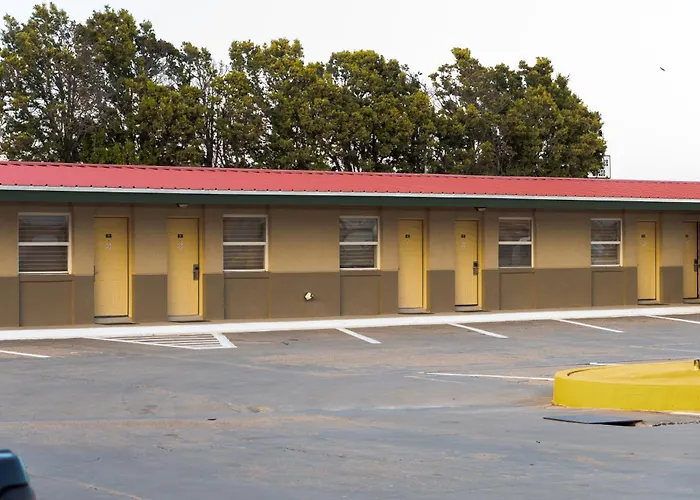 Motels in Hugoton
