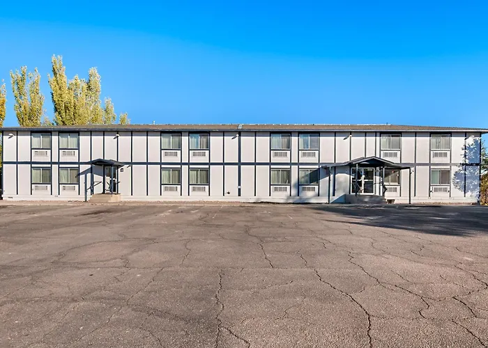 Motels in Fillmore