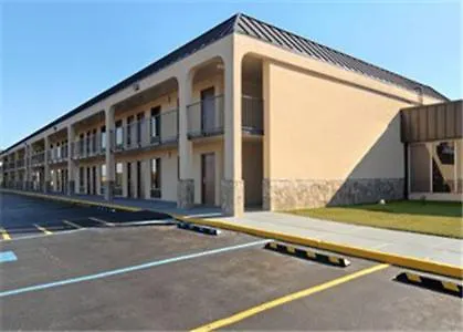 Motels in Newnan