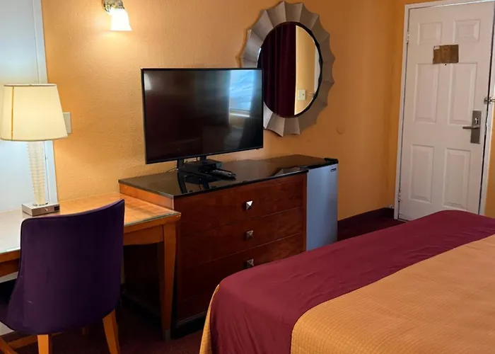 Motels in Schenectady