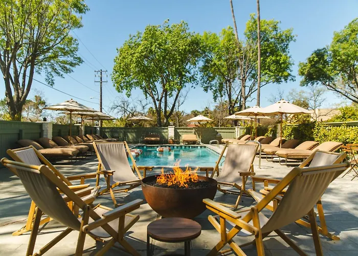Motels in Ojai