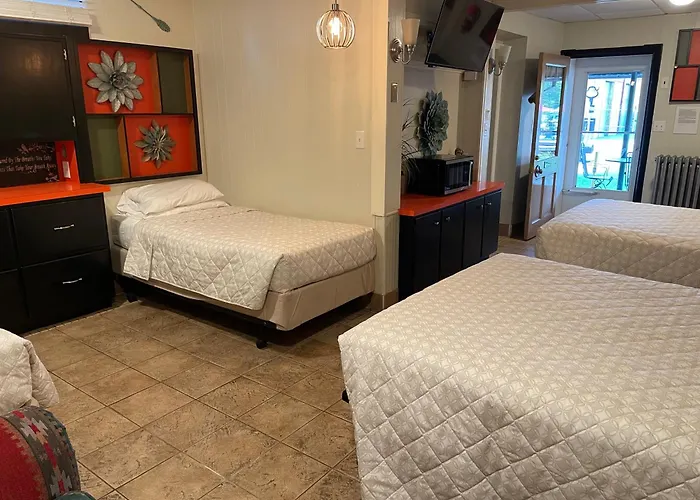 Motels in Mount Joy