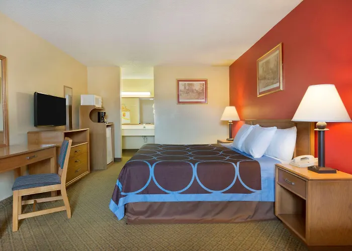 Motels in Winnsboro