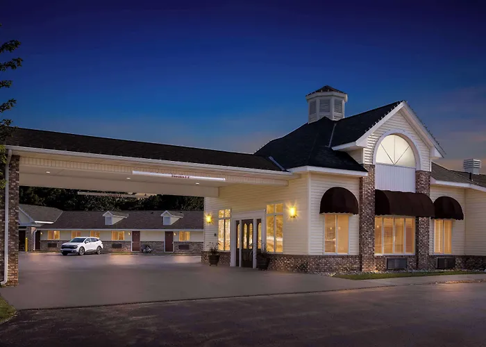 Motels in Suttons Bay