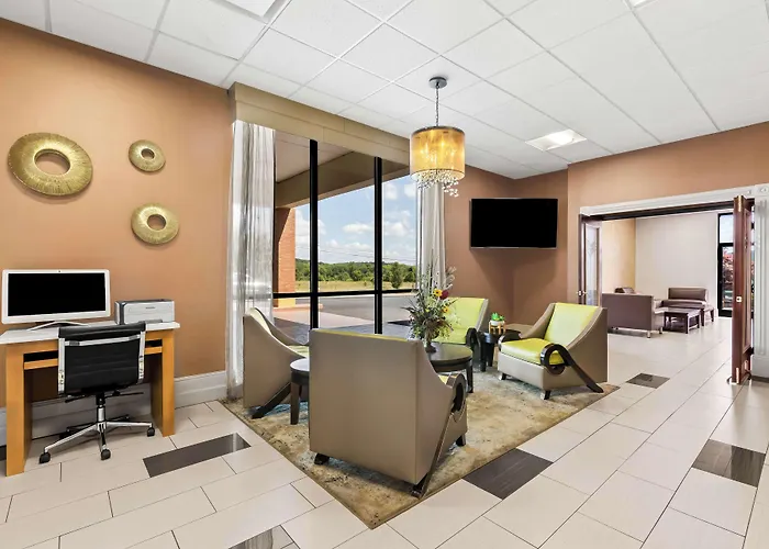 Motels in Fayetteville