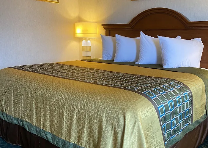 Motels in Stilwell