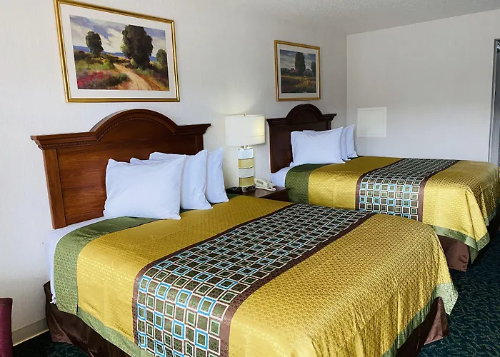 Motels in North Kansas City
