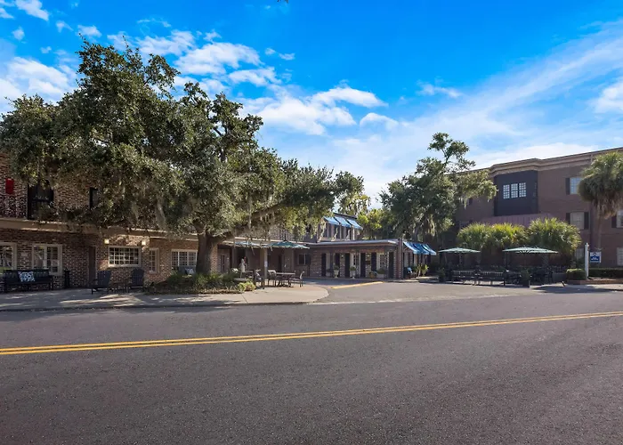 Motels in Edisto Island