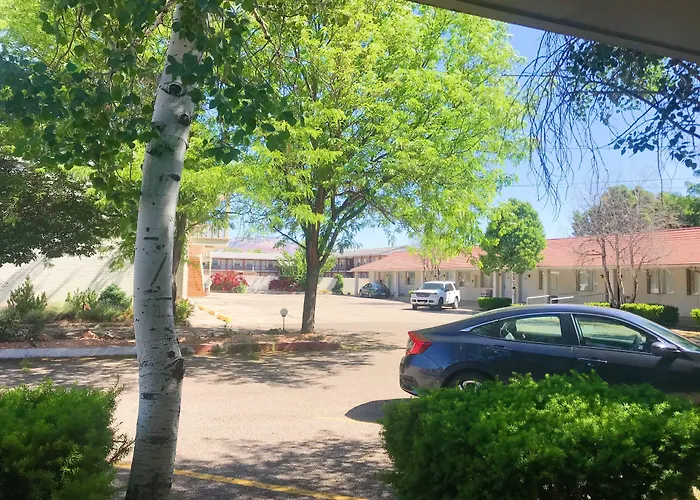 Motels in Richfield