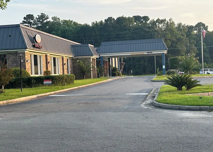 Cheap Hotels in Hinesville