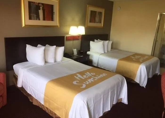 Motels in Williamson