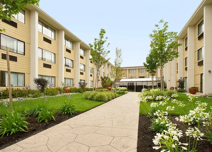 Cheap Hotels in SeaTac