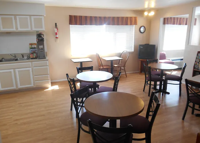 Motels in Dubois