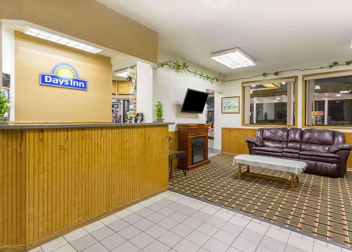 Motels in Paxton
