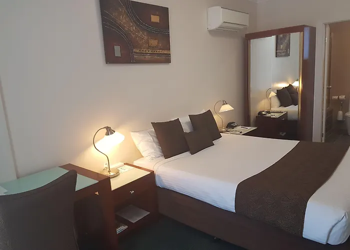 Motels in Singleton