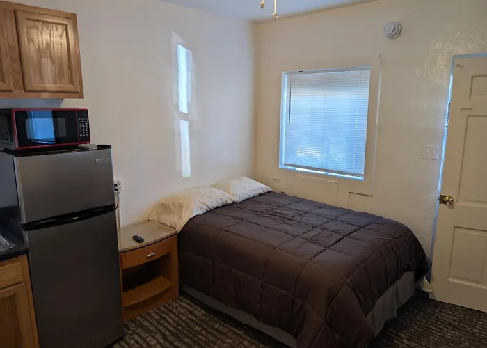 Motels in Richfield