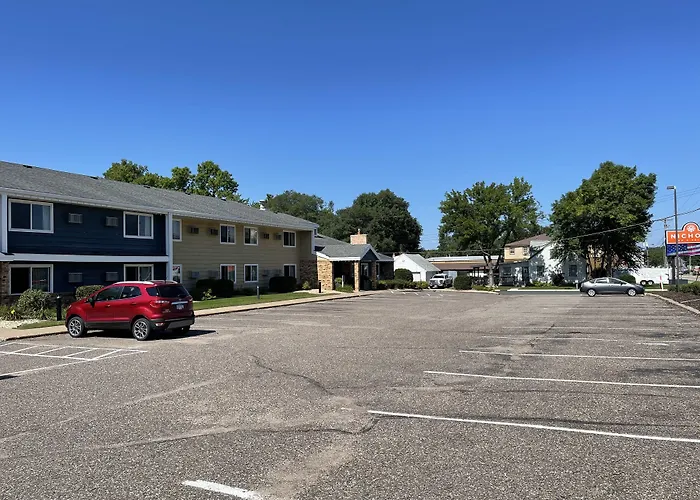 Motels in Crystal