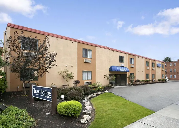 Motels in Lakewood