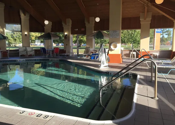 Motels in Albia