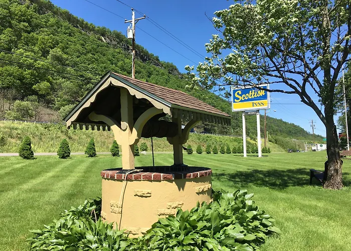 Motels in Hawley