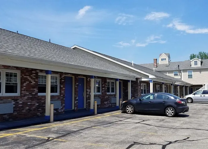 Motels in Farmington