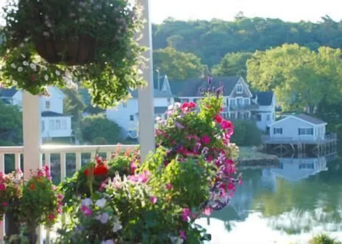 Bed & Breakfast in Boothbay Harbor