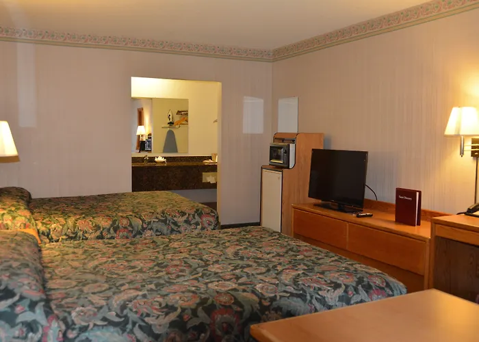Motels in Monmouth