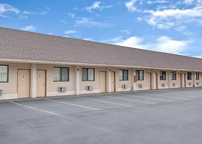 Motels in Pine Brook