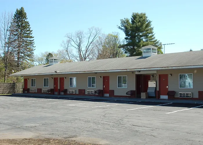 Motels in Glens Falls