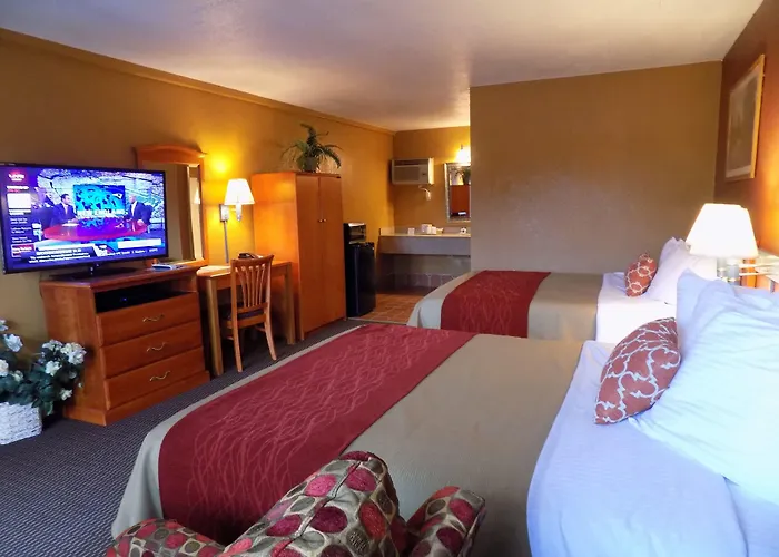 Motels in Weston