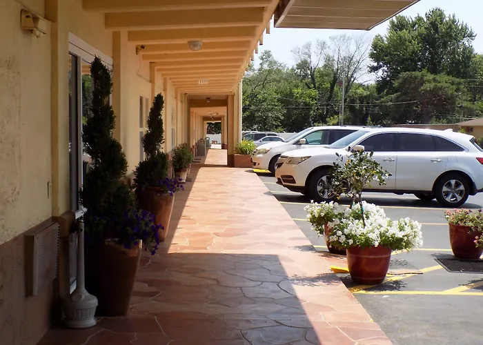 Motels in Smithville