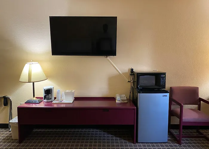 Motels in Spring Valley