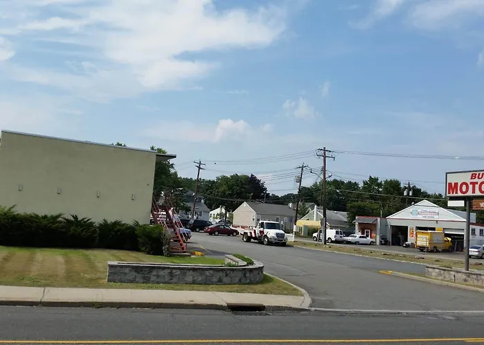 Motels in Stony Point