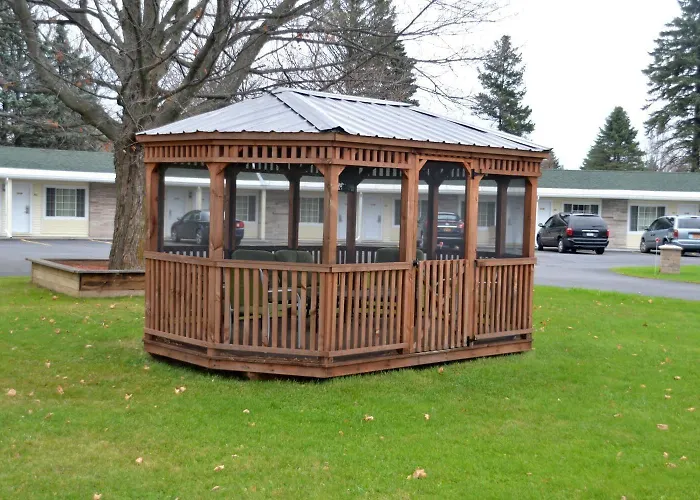 Motels in Ogdensburg