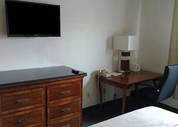 Motels in Fountain City