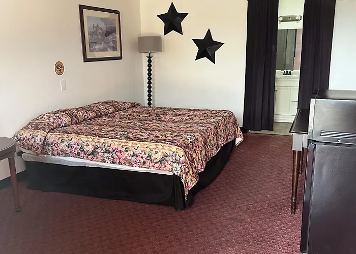 Motels in Glen Rose