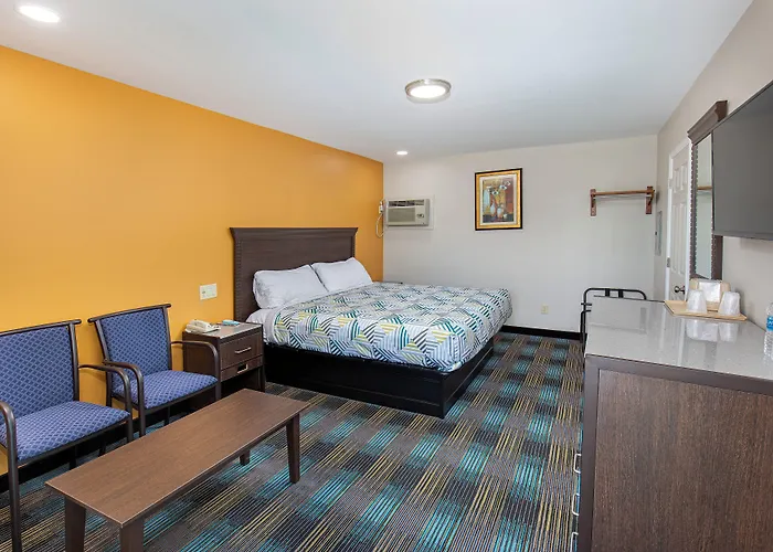 Motels in Russellville