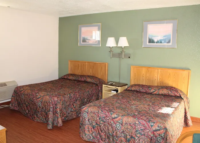 Motels in Rock Island
