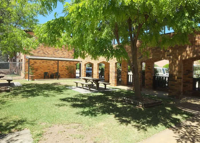 Motels in Campbelltown