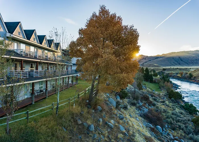 Motels in Gardiner