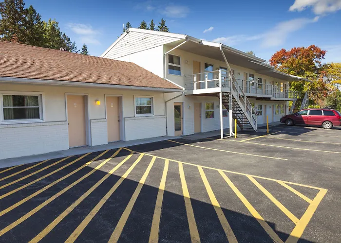 Motels in Penn Yan