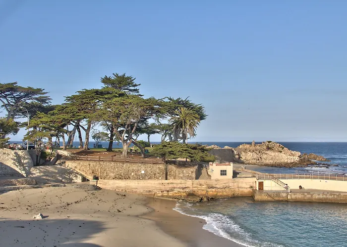 Motels in Pacific Grove