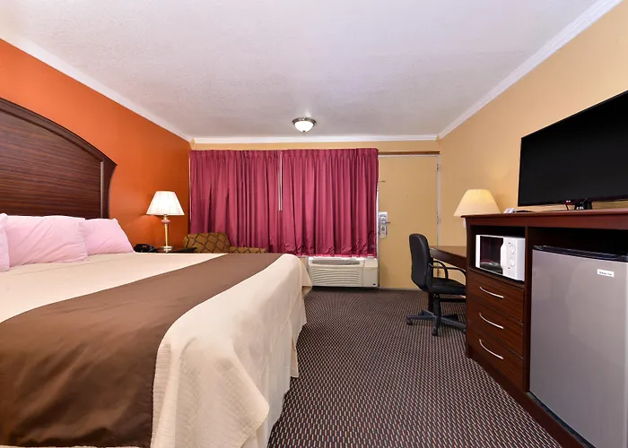 Motels in Schulenburg